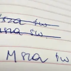Pisownia "święta": Wielką czy małą literą? Poznaj raz na zawsze zasady!