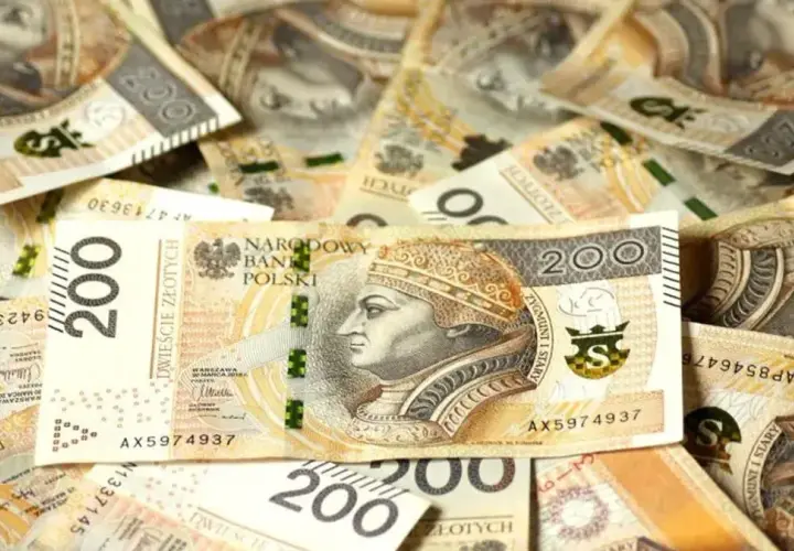 Zarobki tłumacza hiszpańskiego: Od 4500 do 15000 zł. Czy warto?