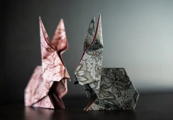Odkryj magię origami: Korzyści, warsztaty i jak zacząć?
