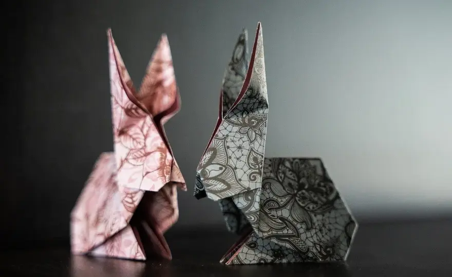 Odkryj magię origami: Korzyści, warsztaty i jak zacząć?