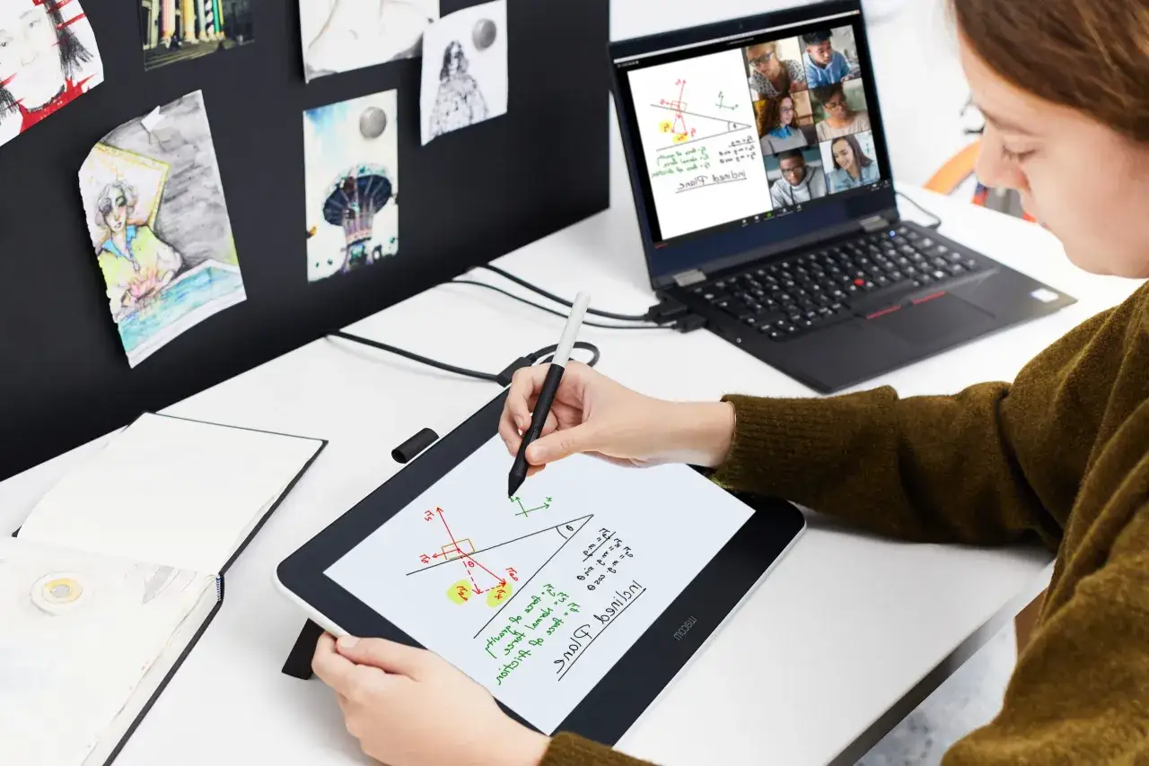 uczeń korzystający z tabletu do nauki doradztwo zawodowe